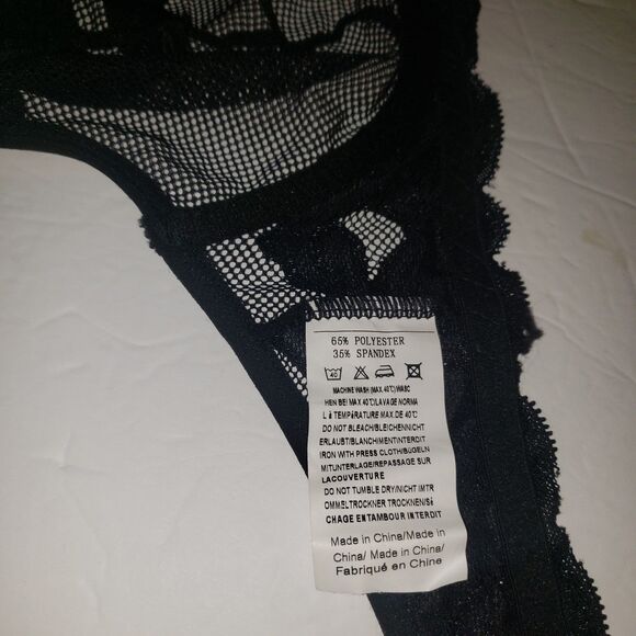 AVID LOVE Black Fishnet Mesh Floral Lace Sheer Underwire Bra Size Medium NEW - Picture 5 of 6